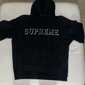 Black supreme hoodie